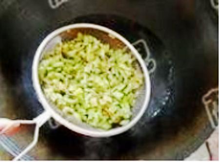 苔菜花生仁的做法-酸甜味拌菜譜-易網健康養生網 苔菜花生仁的做法-酸甜味拌菜譜