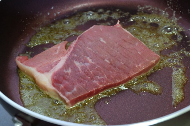 黑椒牛排的做法-家常味煎菜譜