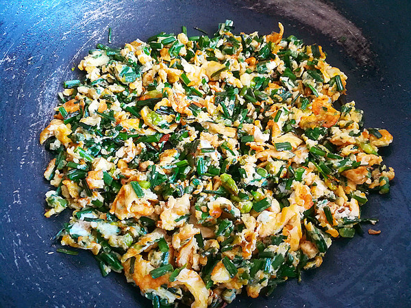 韭苔炒雞蛋的做法-家常味炒菜譜-易網(wǎng)健康養(yǎng)生網(wǎng) 韭苔炒雞蛋的做法-家常味炒菜譜