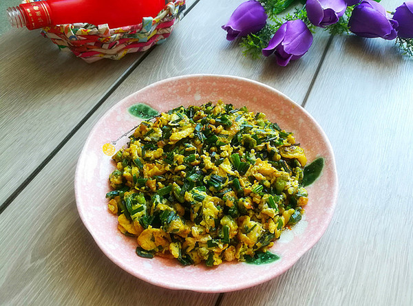 韭苔炒雞蛋的做法-家常味炒菜譜-易網(wǎng)健康養(yǎng)生網(wǎng) 韭苔炒雞蛋的做法-家常味炒菜譜