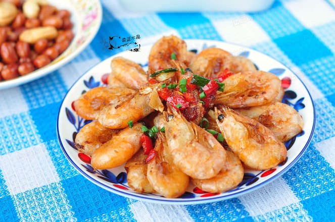 香酥北極蝦的做法-家常味炸菜譜-易網健康養生網 香酥北極蝦的做法-家常味炸菜譜