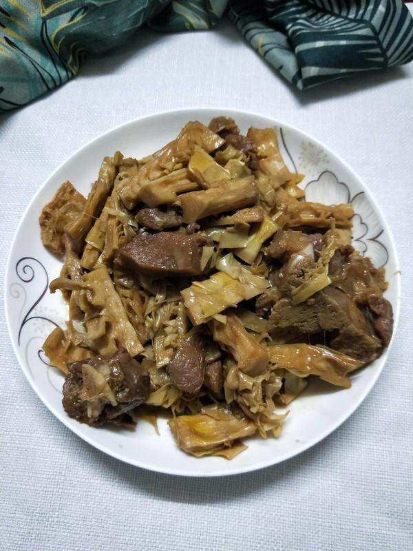 咸肉燉筍的做法-咸鮮味燉菜譜