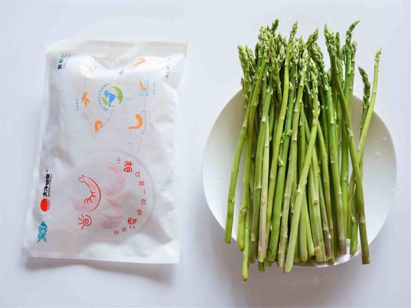 蘆筍蝦仁的做法-咸鮮味炒菜譜-易網<a href=http://www.xllyou.com/ target=_blank class=infotextkey>健康養生</a>網 蘆筍蝦仁的做法-咸鮮味炒菜譜