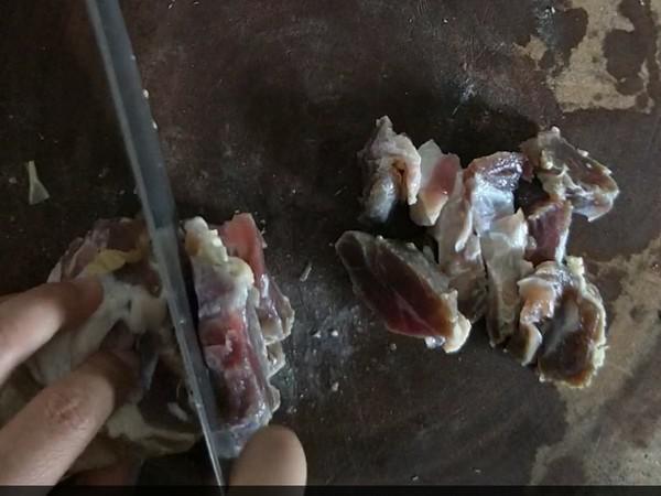 咸肉燉筍的做法-咸鮮味燉菜譜