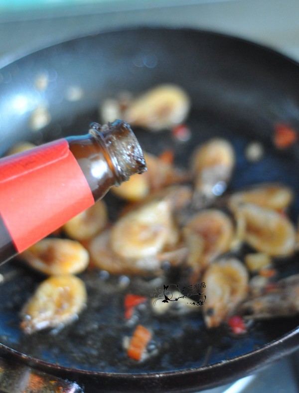 香酥北極蝦的做法-家常味炸菜譜-易網健康養生網 香酥北極蝦的做法-家常味炸菜譜