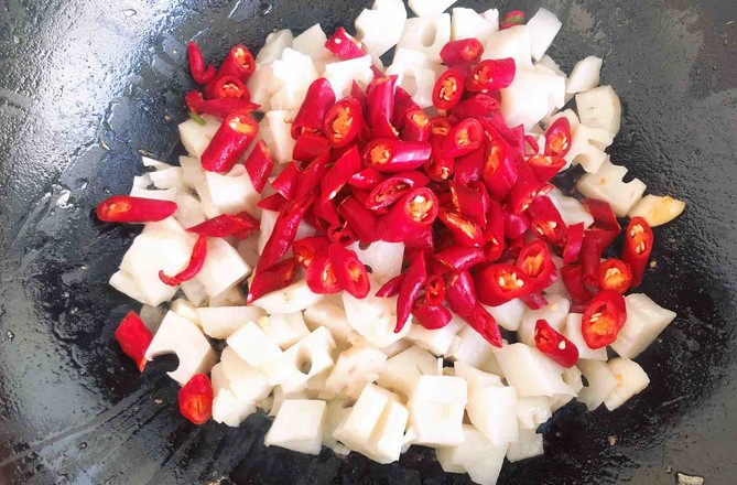 小炒藕丁的做法-香辣味炒菜譜-易網(wǎng)健康養(yǎng)生網(wǎng) 小炒藕丁的做法-香辣味炒菜譜