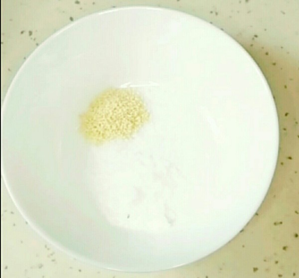 拌涼粉的做法-家常味拌菜譜-易網健康養生網 拌涼粉的做法-家常味拌菜譜