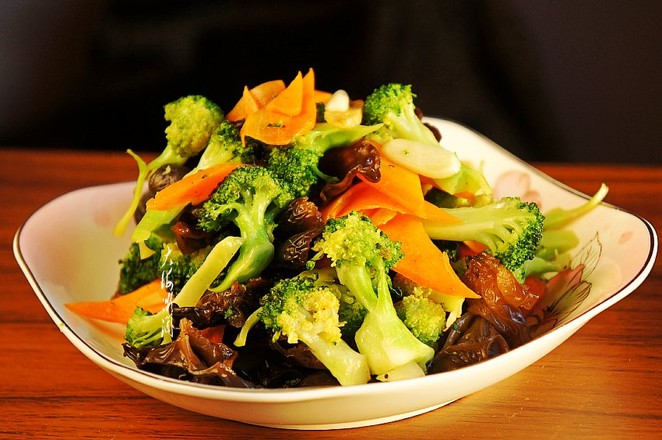 素炒家常菜的做法-家常味炒菜譜-易網健康養生網 素炒家常菜的做法-家常味炒菜譜