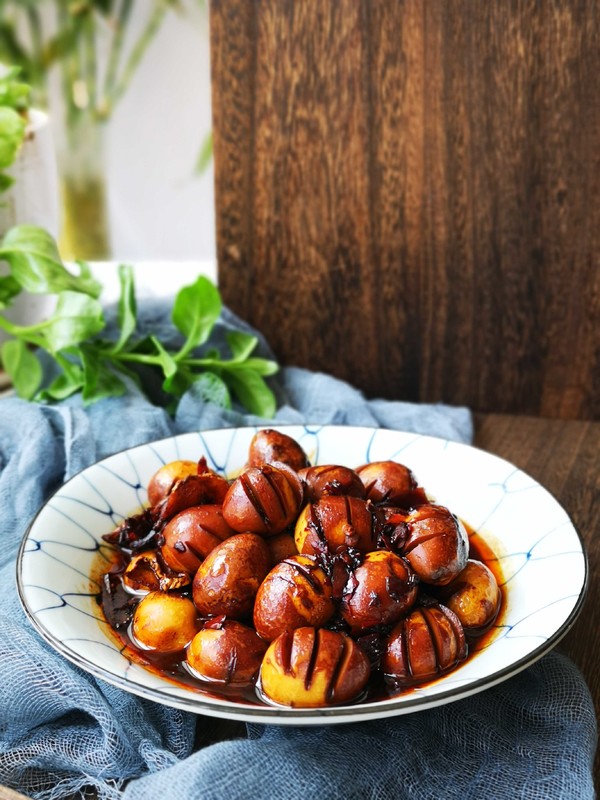 超好吃!辣鹵鵪鶉蛋的做法-香辣味煮菜譜-易網健康養生網 超好吃!辣鹵鵪鶉蛋的做法-香辣味煮菜譜