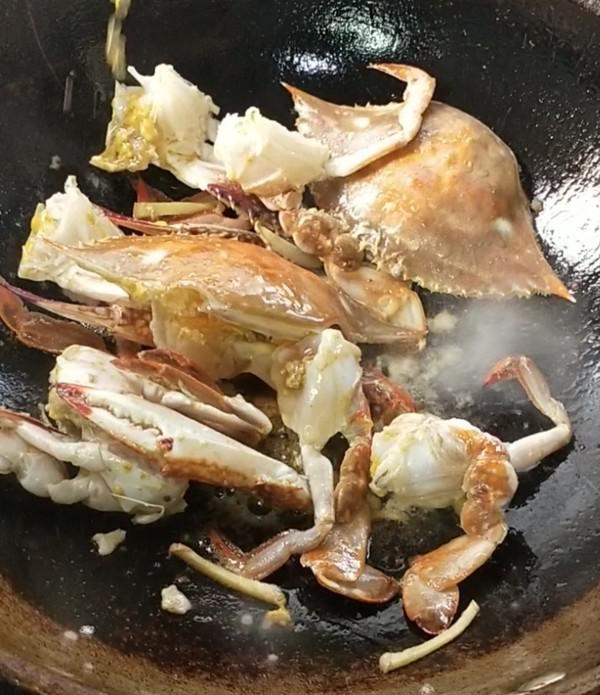 蔥姜梭子蟹的做法-咸鮮味炒菜譜-易網健康養生網 蔥姜梭子蟹的做法-咸鮮味炒菜譜