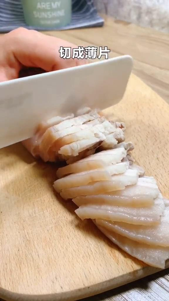 青椒回鍋肉的做法-咸鮮味炒菜譜-易網(wǎng)健康養(yǎng)生網(wǎng) 青椒回鍋肉的做法-咸鮮味炒菜譜