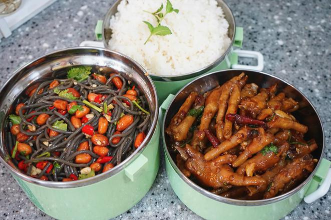 涼拌蕨根粉的做法-香辣味拌菜譜