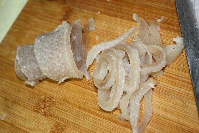 高顏值豬皮凍的做法-家常味拌菜譜-易網健康養生網 高顏值豬皮凍的做法-家常味拌菜譜