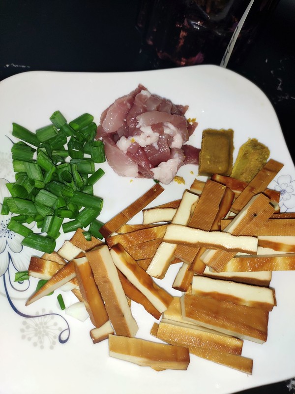 咖喱豆干炒甘藍的做法-咖喱味炒菜譜-易網健康養生網 咖喱豆干炒甘藍的做法-咖喱味炒菜譜