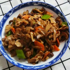 尖椒炒口蘑的做法-家常味炒菜譜