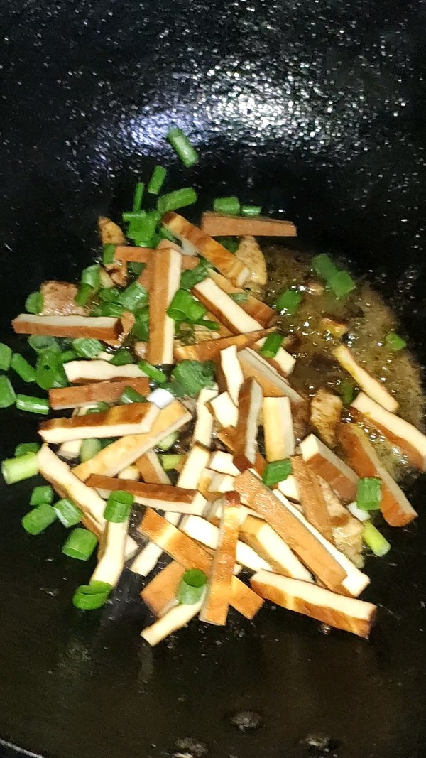 咖喱豆干炒甘藍的做法-咖喱味炒菜譜-易網健康養生網 咖喱豆干炒甘藍的做法-咖喱味炒菜譜