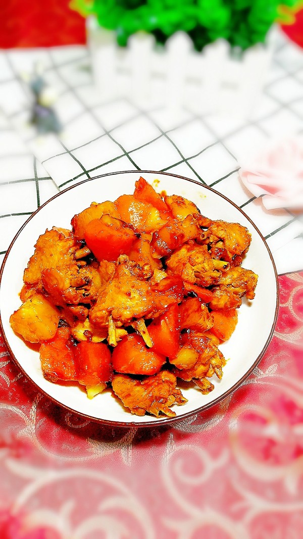 土豆燒雞翅的做法-家常味燒菜譜-易網健康養生網 土豆燒雞翅的做法-家常味燒菜譜