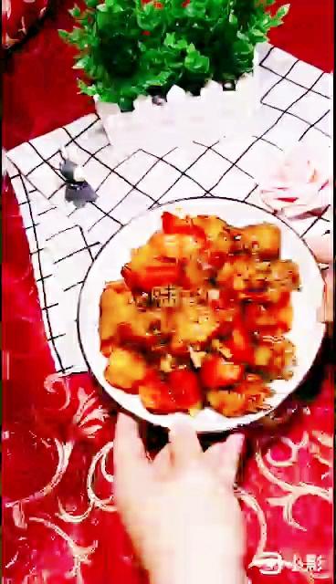 土豆燒雞翅的做法-家常味燒菜譜-易網健康養生網 土豆燒雞翅的做法-家常味燒菜譜