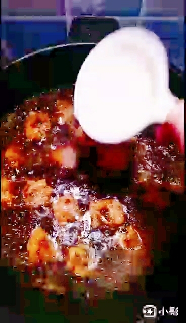 土豆燒雞翅的做法-家常味燒菜譜-易網健康養生網 土豆燒雞翅的做法-家常味燒菜譜