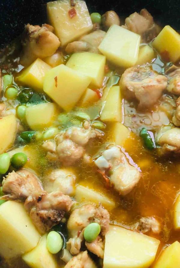 土豆燒雞翅根的做法-家常味燒菜譜