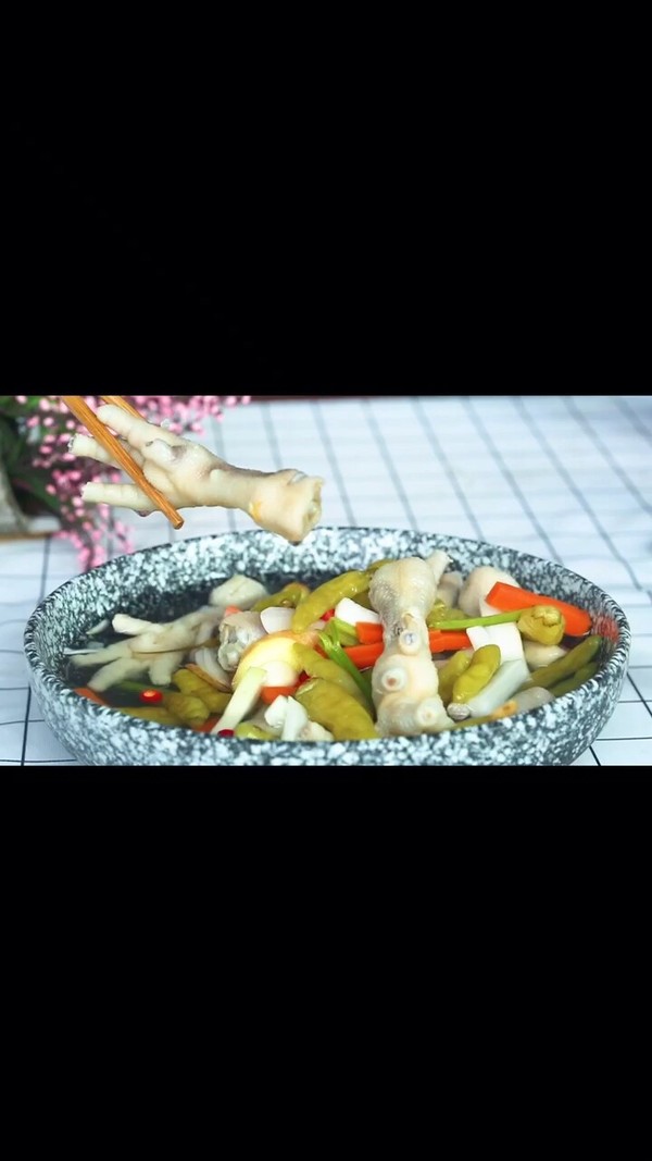 野山椒泡鳳爪的做法-酸辣味腌菜譜