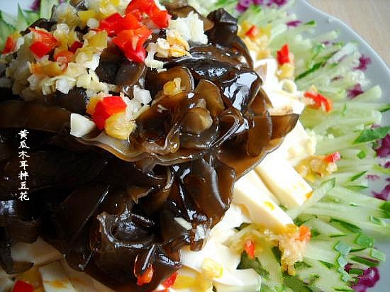 黃瓜木耳拌豆花的做法-酸辣味拌菜譜