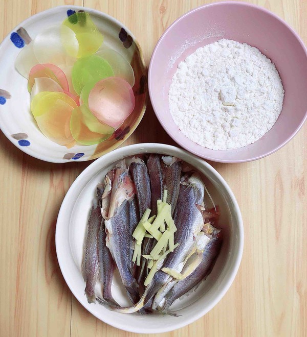 天婦羅小黃魚的做法-咸鮮味炸菜譜-易網(wǎng)健康養(yǎng)生網(wǎng) 天婦羅小黃魚的做法-咸鮮味炸菜譜