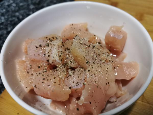 貝貝南瓜藜麥雞肉沙拉的做法-甜味烘焙菜譜-易網(wǎng)健康養(yǎng)生網(wǎng) 貝貝南瓜藜麥雞肉沙拉的做法-甜味烘焙菜譜