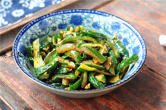拌黃瓜的做法-家常味拌菜譜-易網健康養生網 拌黃瓜的做法-家常味拌菜譜