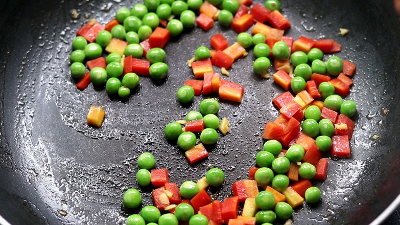 素炒饅頭丁的做法-家常味炒菜譜