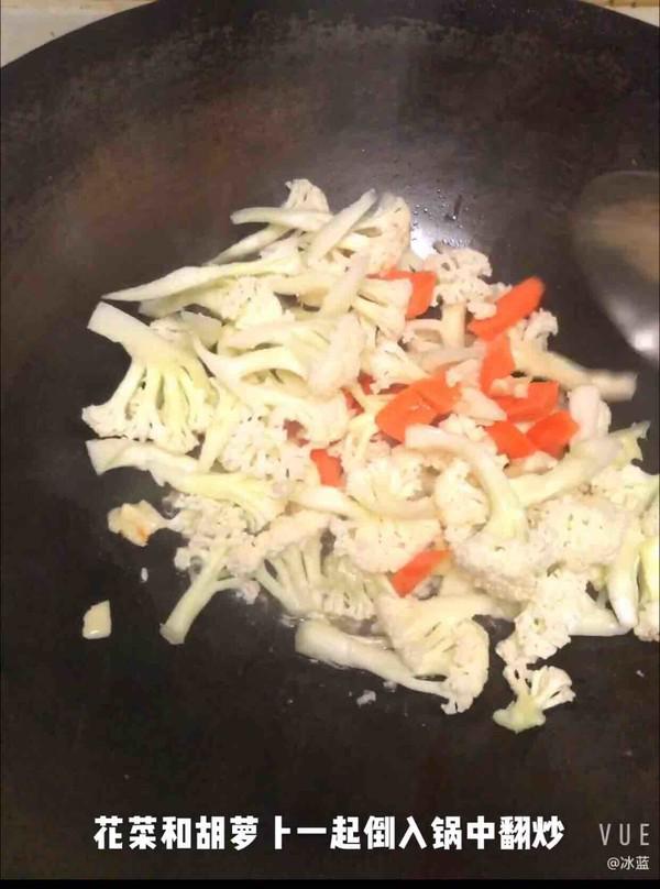 清炒花菜的做法-家常味炒菜譜-易網健康養生網 清炒花菜的做法-家常味炒菜譜