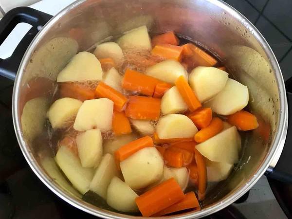 教你做西餐盤里的配菜的做法-家常味煮菜譜-易網健康養生網 教你做西餐盤里的配菜的做法-家常味煮菜譜