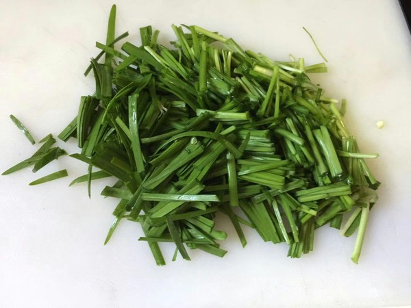 韭菜炒雞蛋干的做法-家常味炒菜譜-易網<a href=http://www.xllyou.com/ target=_blank class=infotextkey>健康養生</a>網 韭菜炒雞蛋干的做法-家常味炒菜譜