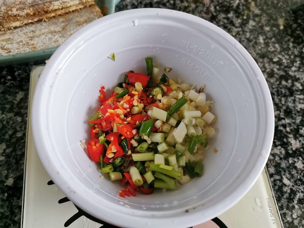 香辣帶魚的做法-香辣味烤菜譜-易網健康養生網 香辣帶魚的做法-香辣味烤菜譜