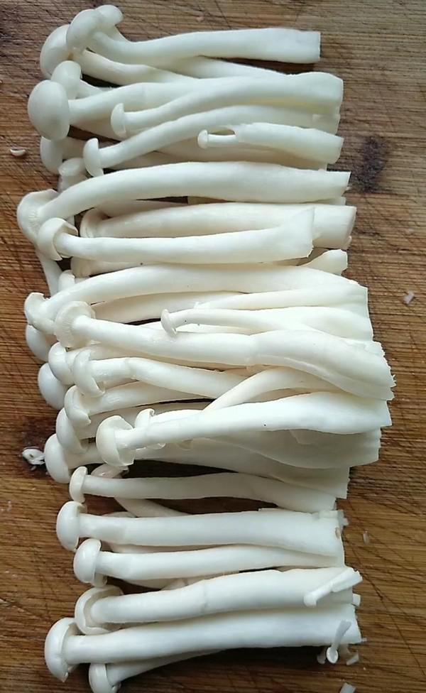 《白玉菇蒸牛肉》的做法-家常味蒸菜譜-易網健康養生網 《白玉菇蒸牛肉》的做法-家常味蒸菜譜