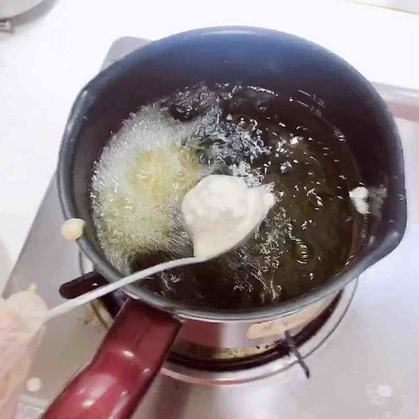 天婦羅土豆蝦球的做法-咸鮮味炸菜譜