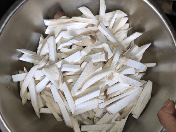 麻辣杏鮑菇的做法-麻辣味炸菜譜