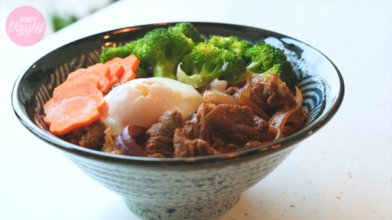 溫泉蛋牛肉飯的做法-家常味炒菜譜-易網健康養生網 溫泉蛋牛肉飯的做法-家常味炒菜譜