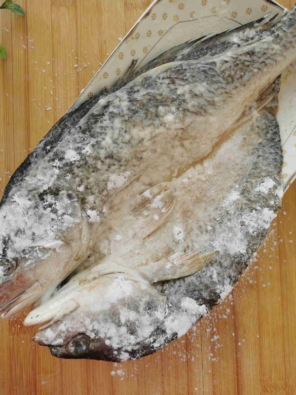 紅燒大黃魚的做法-咸鮮味燒菜譜-易網健康養生網 紅燒大黃魚的做法-咸鮮味燒菜譜