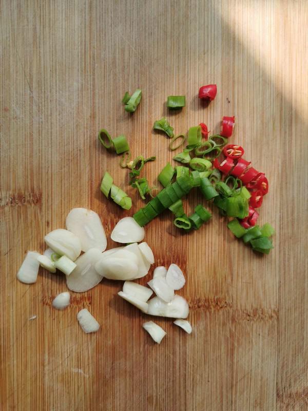 香菇燒豆腐的做法-家常味燒菜譜-易網健康養(yǎng)生網 香菇燒豆腐的做法-家常味燒菜譜