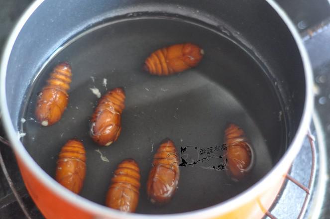 椒鹽蠶蛹的做法-家常味炸菜譜-易網<a href=http://www.xllyou.com/ target=_blank class=infotextkey>健康養生</a>網 椒鹽蠶蛹的做法-家常味炸菜譜