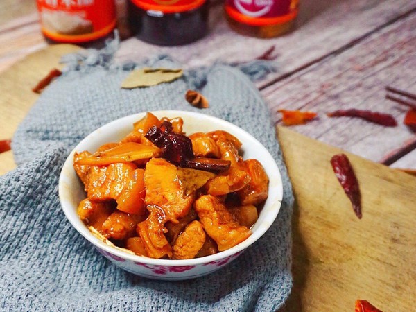 肥而不膩的無油紅燒肉的做法-家常味燉菜譜-易網健康養生網 肥而不膩的無油紅燒肉的做法-家常味燉菜譜