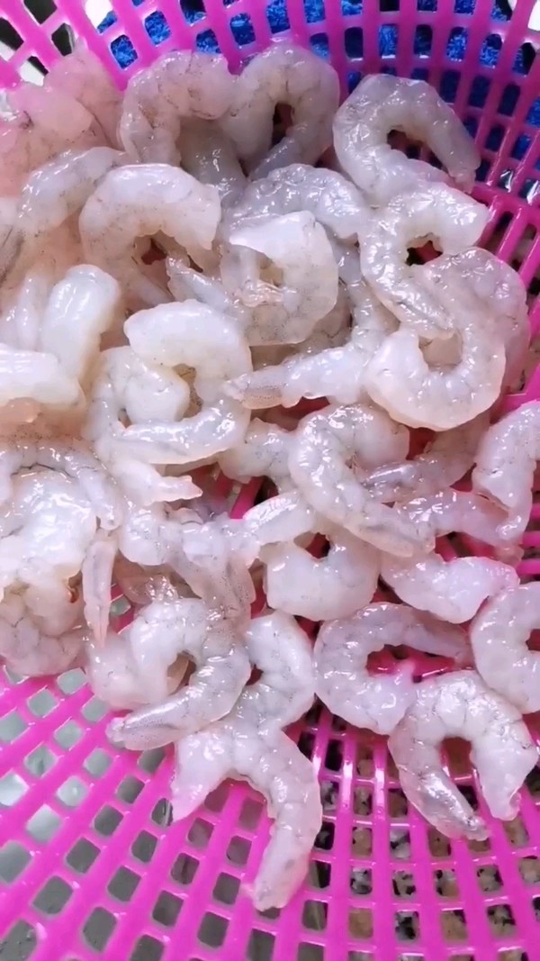 蝦仁炒時蔬的做法-家常味炒菜譜-易網<a href=http://www.xllyou.com/ target=_blank class=infotextkey>健康養生</a>網 蝦仁炒時蔬的做法-家常味炒菜譜