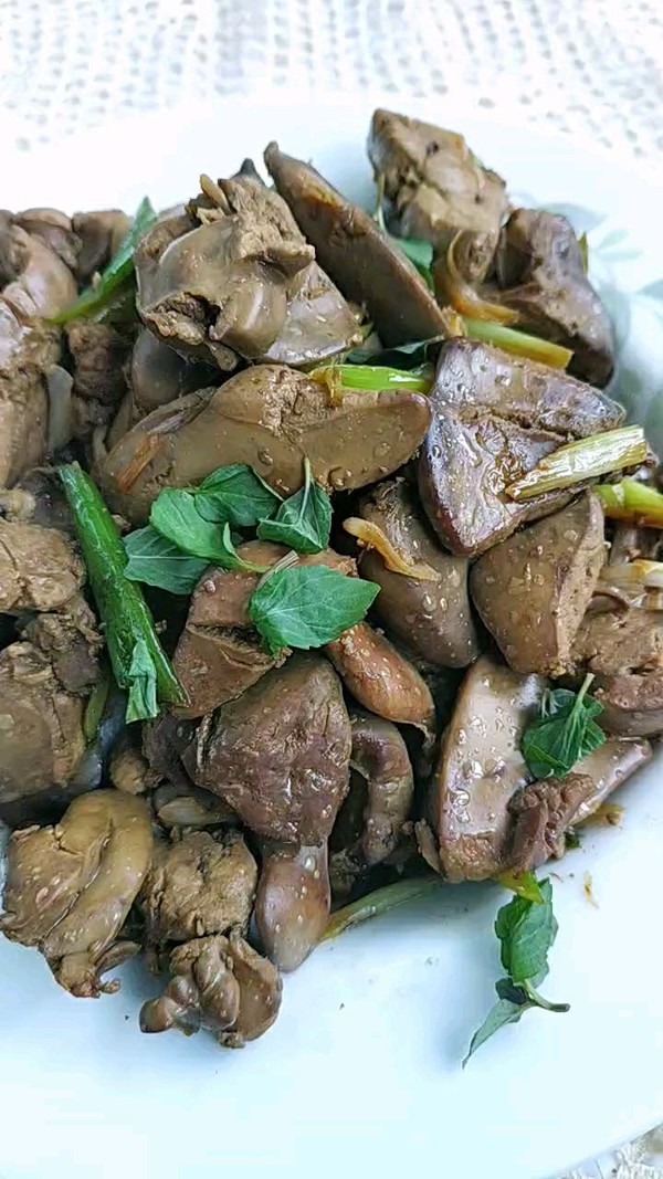 大蔥炒雞肝補氣血的做法-家常味炒菜譜