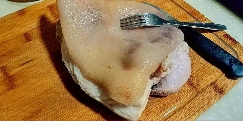 鹵香蹄膀的做法-醬香味鹵菜譜-易網健康養生網 鹵香蹄膀的做法-醬香味鹵菜譜