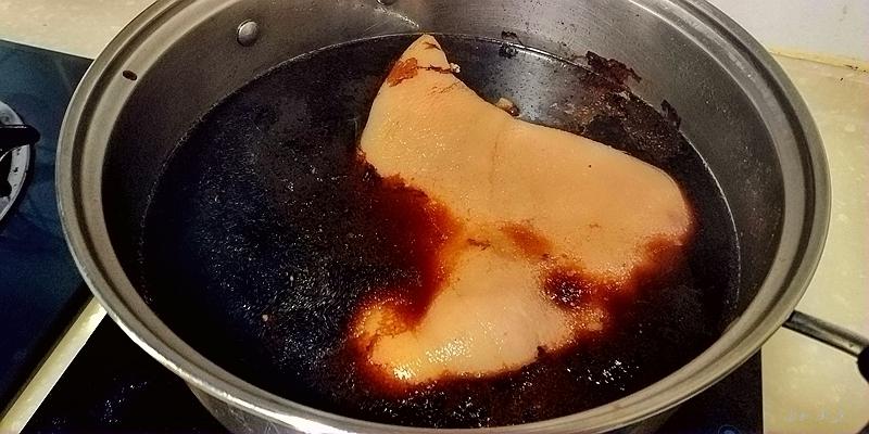 鹵香蹄膀的做法-醬香味鹵菜譜-易網健康養生網 鹵香蹄膀的做法-醬香味鹵菜譜