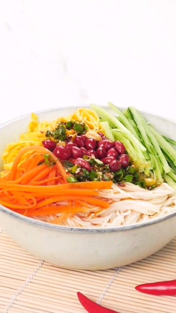 雪碧拌面的做法-家常味拌菜譜