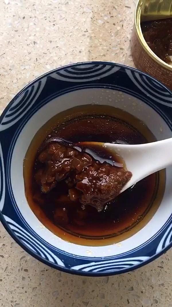 蒜段醬燜黃魚的做法-家常味燒菜譜-易網健康養生網 蒜段醬燜黃魚的做法-家常味燒菜譜