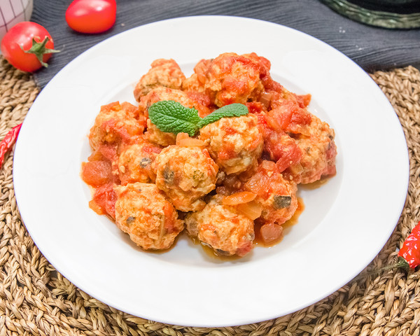 紅燴雞肉丸的做法-香辣味燴菜譜-易網健康養生網 紅燴雞肉丸的做法-香辣味燴菜譜