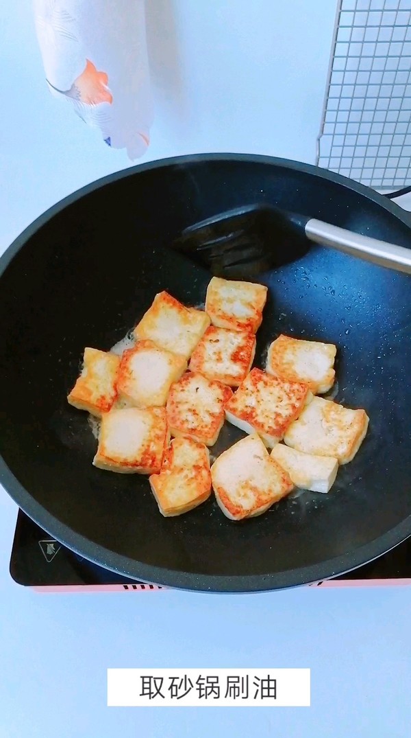 干鍋豆腐的做法-咸鮮味燜菜譜-易網健康養生網 干鍋豆腐的做法-咸鮮味燜菜譜